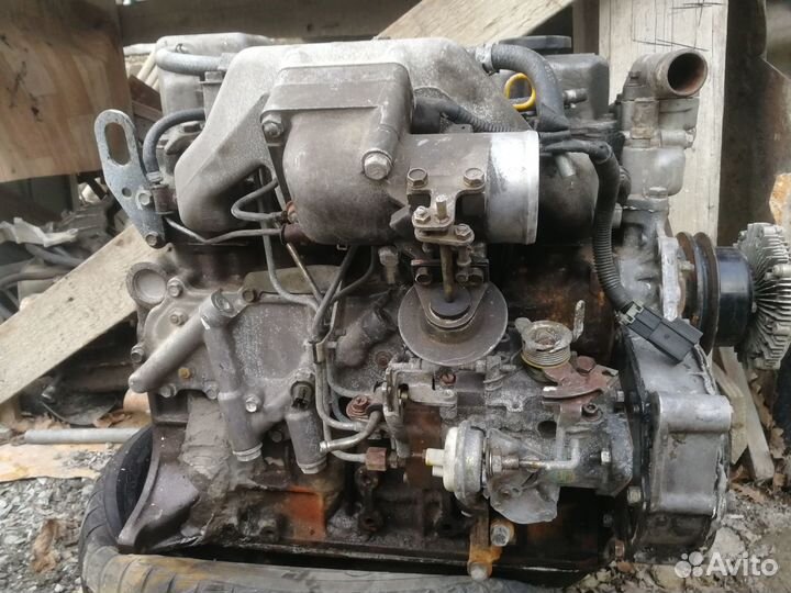 Двигатель BD-30 на Nissan Atlas по запчастям