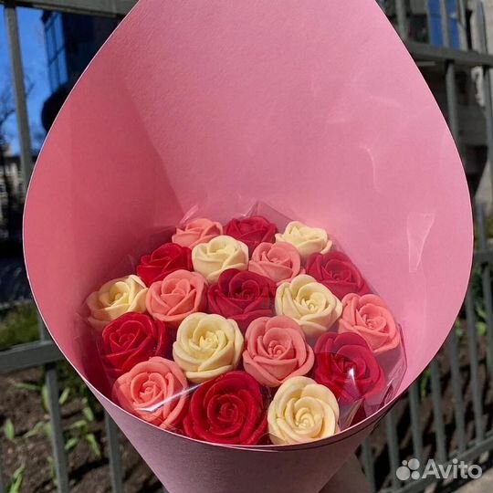 Съедобный букет из шоколадных роз