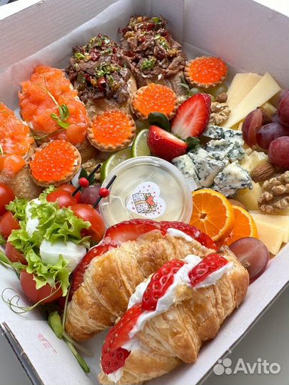 Фуршет гастробоксы кейтеринг закуски