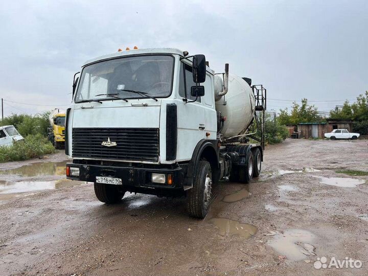 Автобетоносмеситель МАЗ 630305, 2006