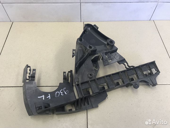 Кронштейн (сопут. товар) S40 2004-2012