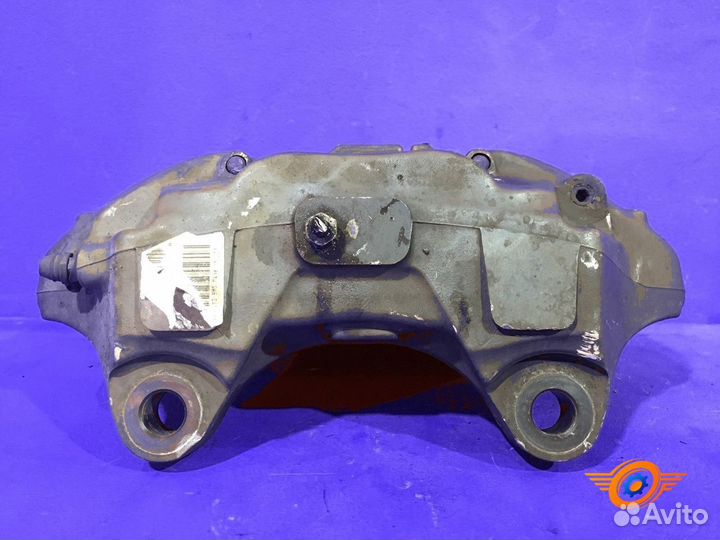 Суппорт передний левый Volkswagen Touareg 2 (Nf)