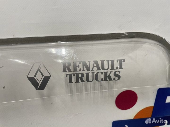 Дефлектор воздушный левый Renault T