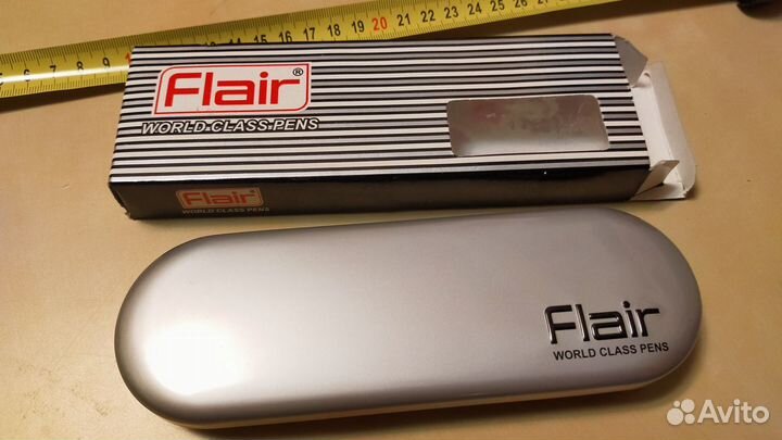 Набор ручек в подарочном футляре 