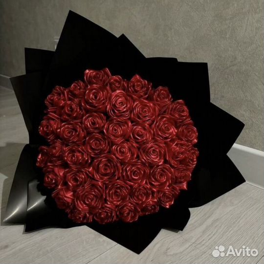 Букет из атласных роз