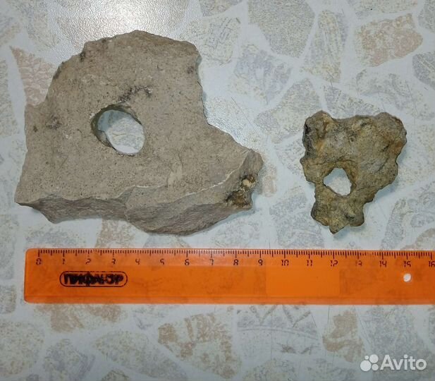 Камень с отверстиями