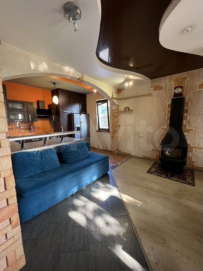 Коттедж 250 м² на участке 4 сот.