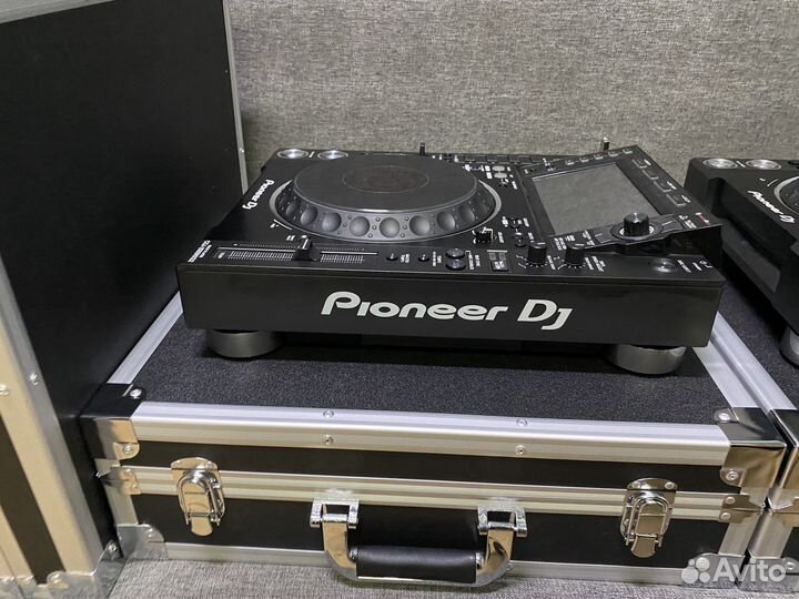 Pioneer CDJ 2000 nexus 2 (бу) пара