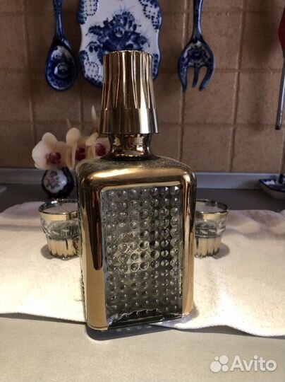 Графин с рюмками