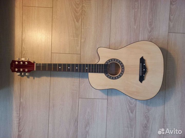 Акустическая гитара