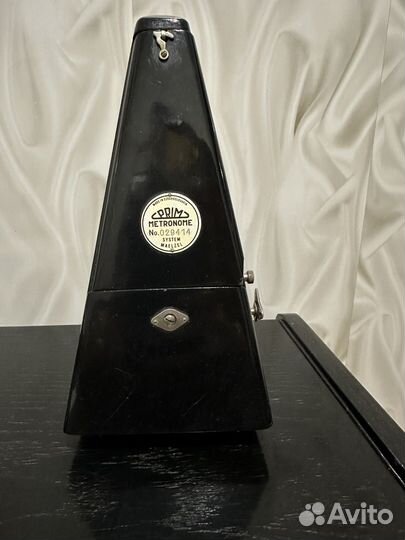Метроном механический