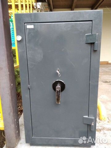 Сейф незгораемый