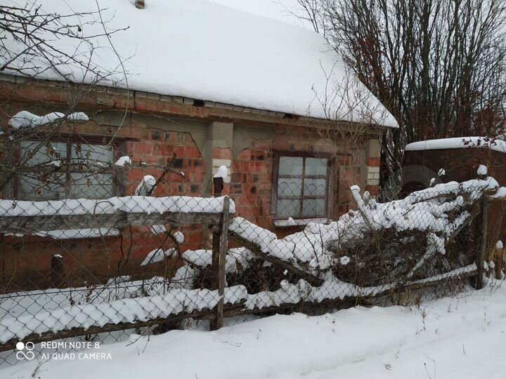 Дом 12 м² на участке 9 сот.