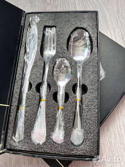 Подарочный набор столовых приборов на 6 персон, 24