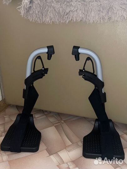 Кресло-коляска для инвалидов