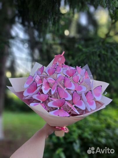 Букет из декоративных бабочек