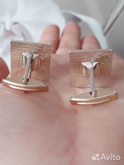 Запонки брошь