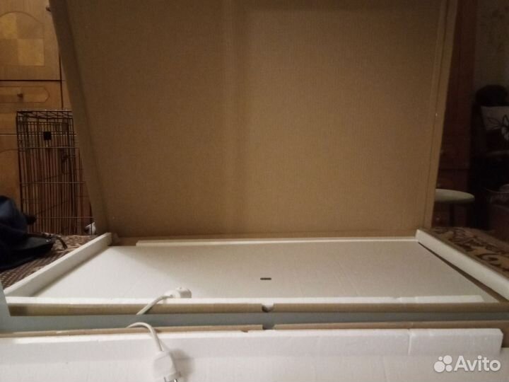 Зеркало с подсветкой. status LED