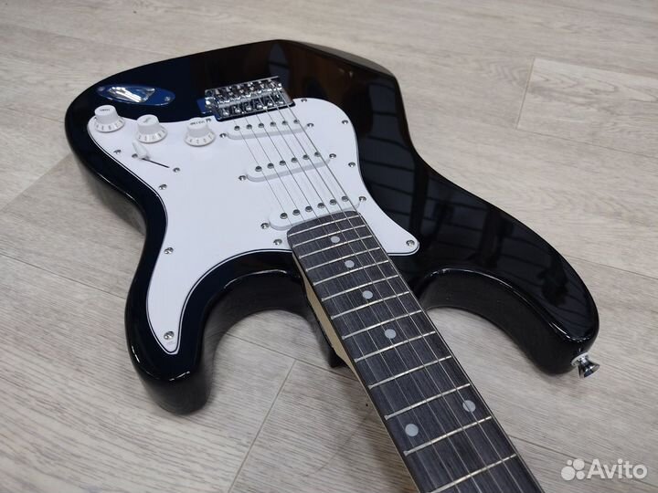 Электрогитара новая