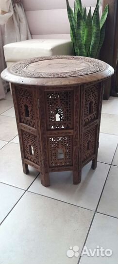 Индийский чайный столик