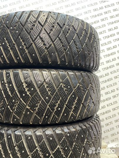 Goodyear Ultragrip Ice Arctic 215/60 R16 99T