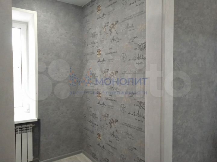 2-к. квартира, 43 м², 1/4 эт.