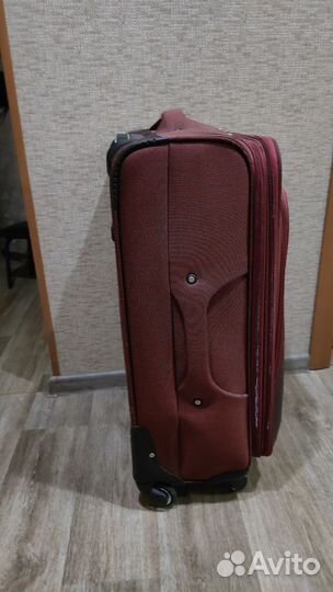 Чемодан на колесах, тканевый