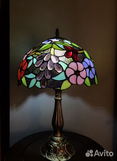Лампа настольная в стиле Тиффани