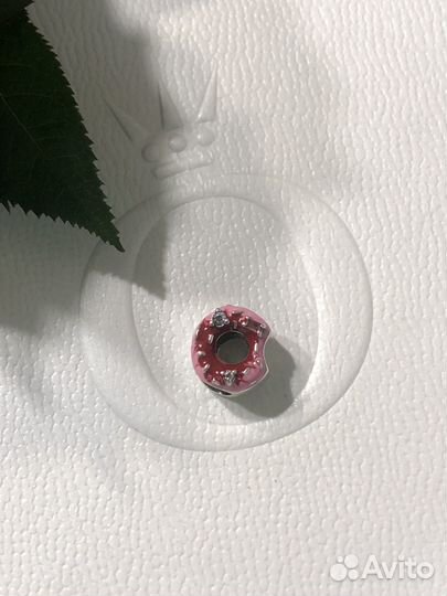 Pandora шарм Пончик