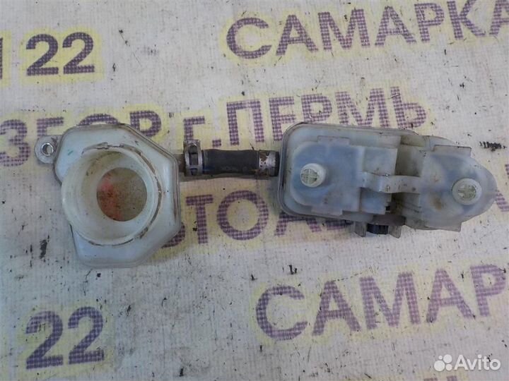 Бачок главного тормозного цилиндра Honda Civic 5D