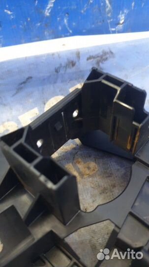 Крепление подрулевых переключателей. Ford Transit