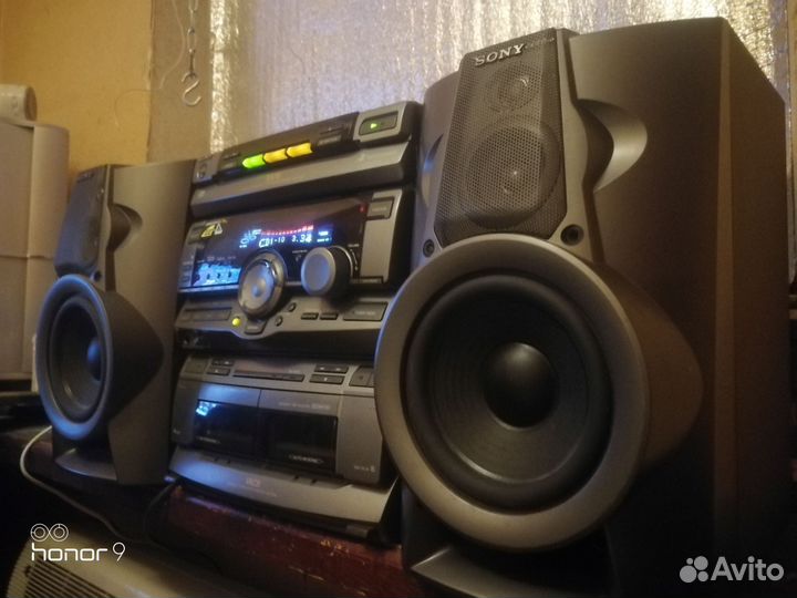 Музыкальный центр Sony RX-70 Hi-Fi караоке AUX