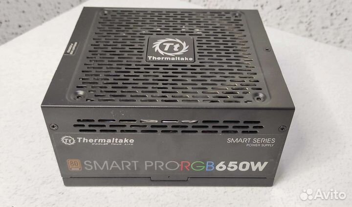 Блок питания ATX Thermaltake Smart Pro RGB 650W