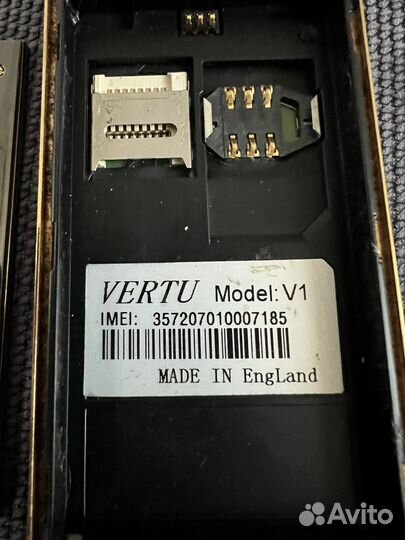 Vertu Ascent 2010