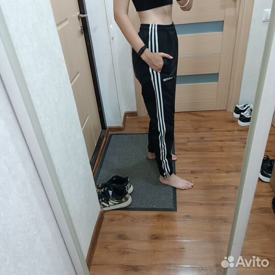 Спортивные штаны adidas