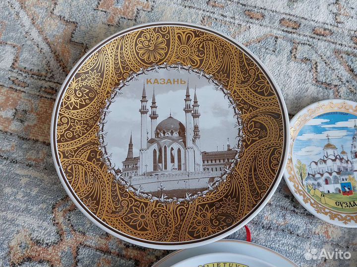 Настенная тарелка