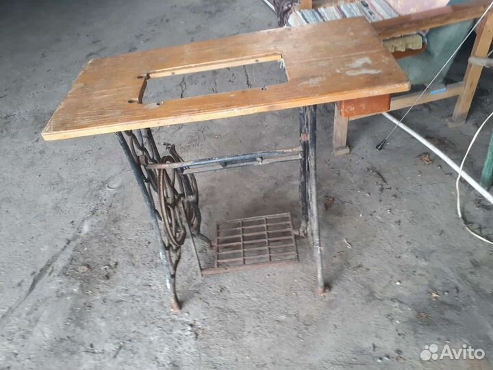 Станина от швейной машинки