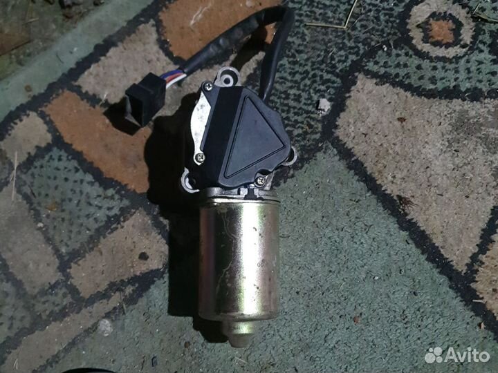 Мотор стеклоочистителя 2114