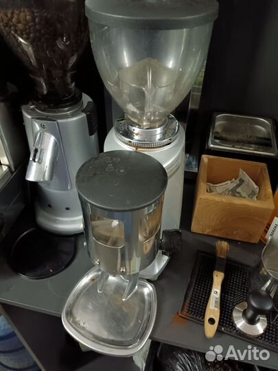 Кофемолка электрическая жерновая