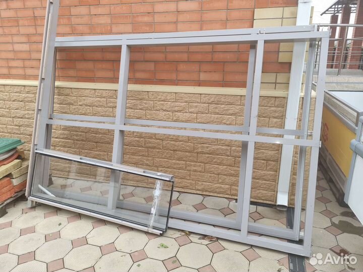 Алюминиевая входная группа с дверью