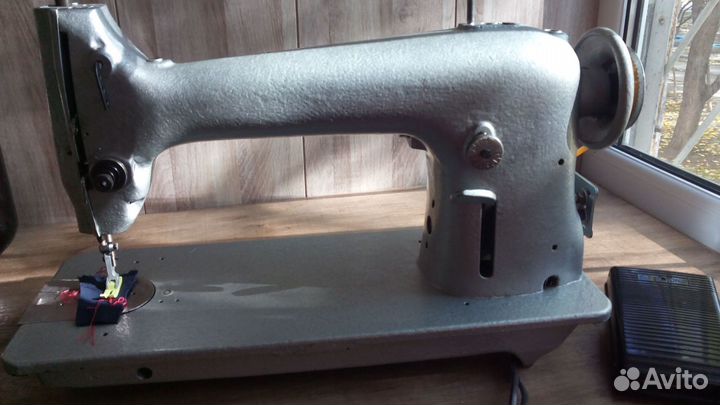 Швейная машина 1022кл