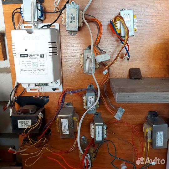 Понижающий трансформатор 220 12