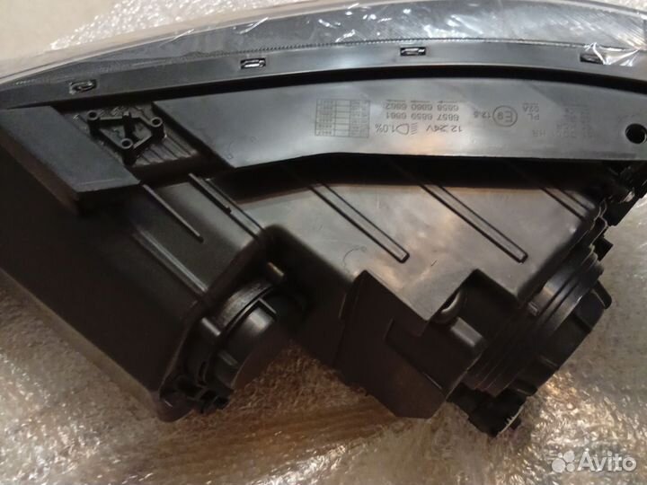 Передние фары на Киа Соренто 2012 хм