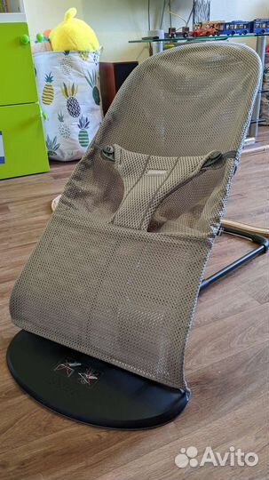 Кресло шезлонг babybjorn