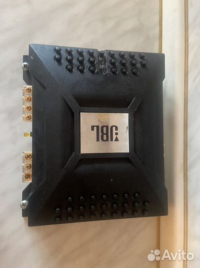 Усилитель звука jbl