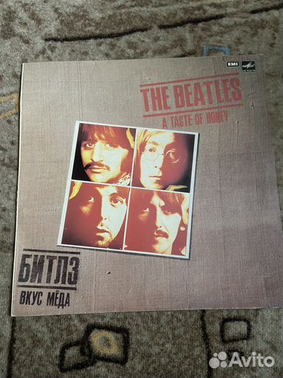 Виниловые пластинки: The Beatles; Smokie и тд