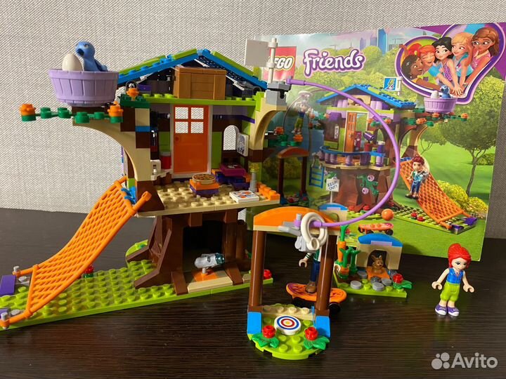 Lego домик Мии на дереве