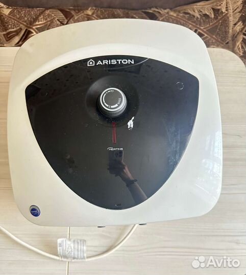 Водонагреватель Ariston бу