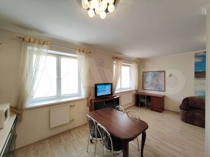 2-к. квартира, 65 м², 2/5 эт.