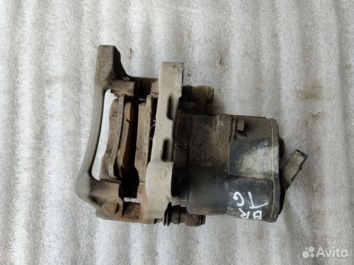 Суппорт задний правый Tiguan 1